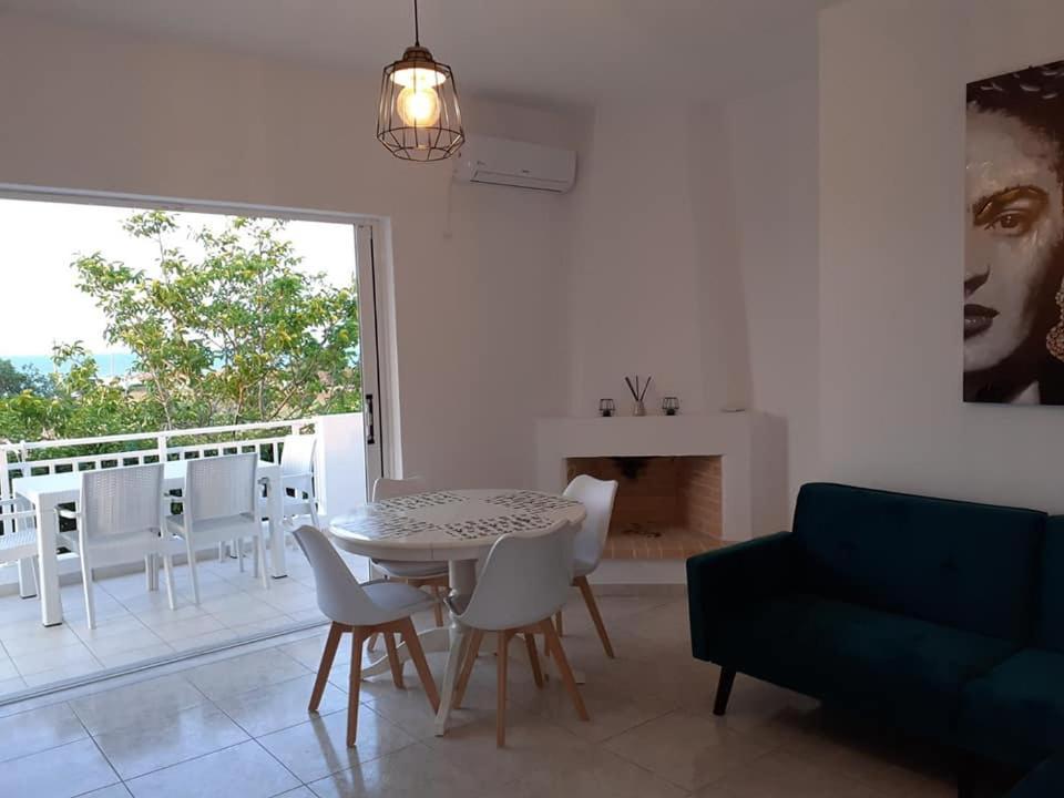 Retreat Apartments In Drosia - 2 Bedrooms Apartment Makris Gialos  Exteriér fotografie